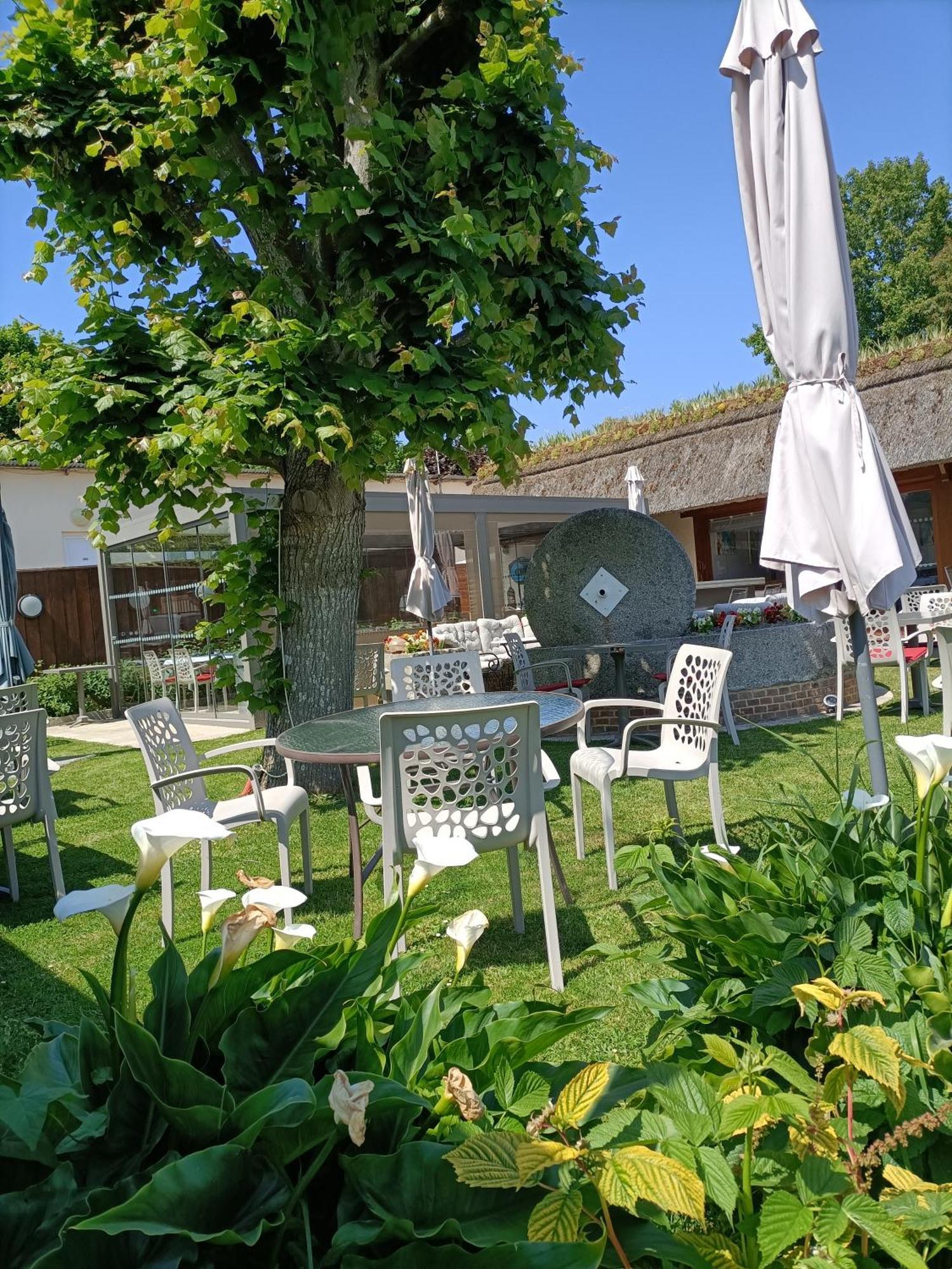 Auberge Du Vieux Tour Le Manoir Canapville  Ngoại thất bức ảnh