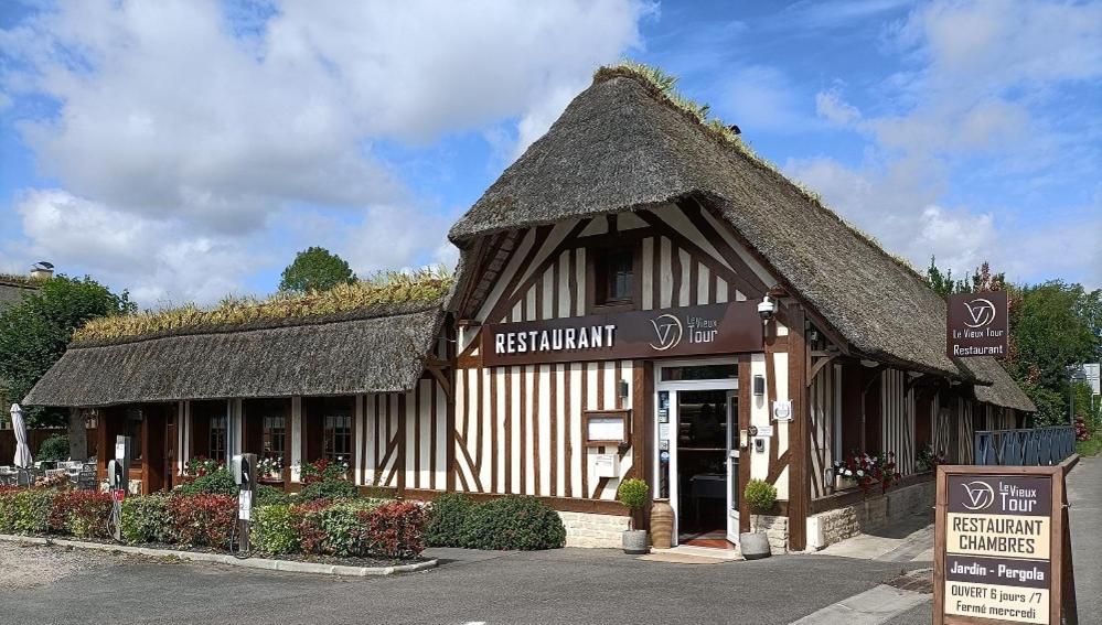 Auberge Du Vieux Tour Le Manoir Canapville  Ngoại thất bức ảnh