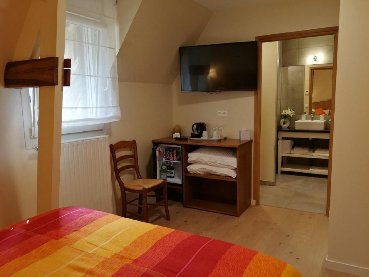 Auberge Du Vieux Tour Le Manoir Canapville  Ngoại thất bức ảnh